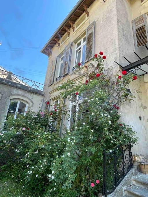 Appartement De Caractere Mirecourt Buitenkant foto